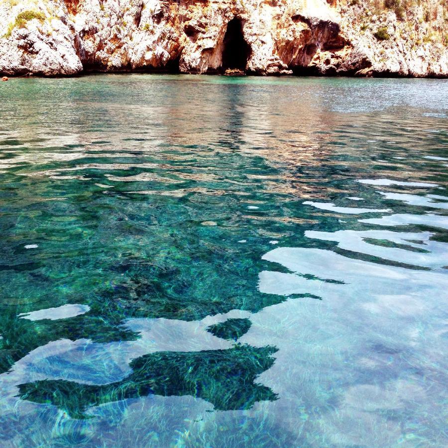 Casa Vacanza Maria Antonieta มารีนาดีกาเมโรตา ภายนอก รูปภาพ