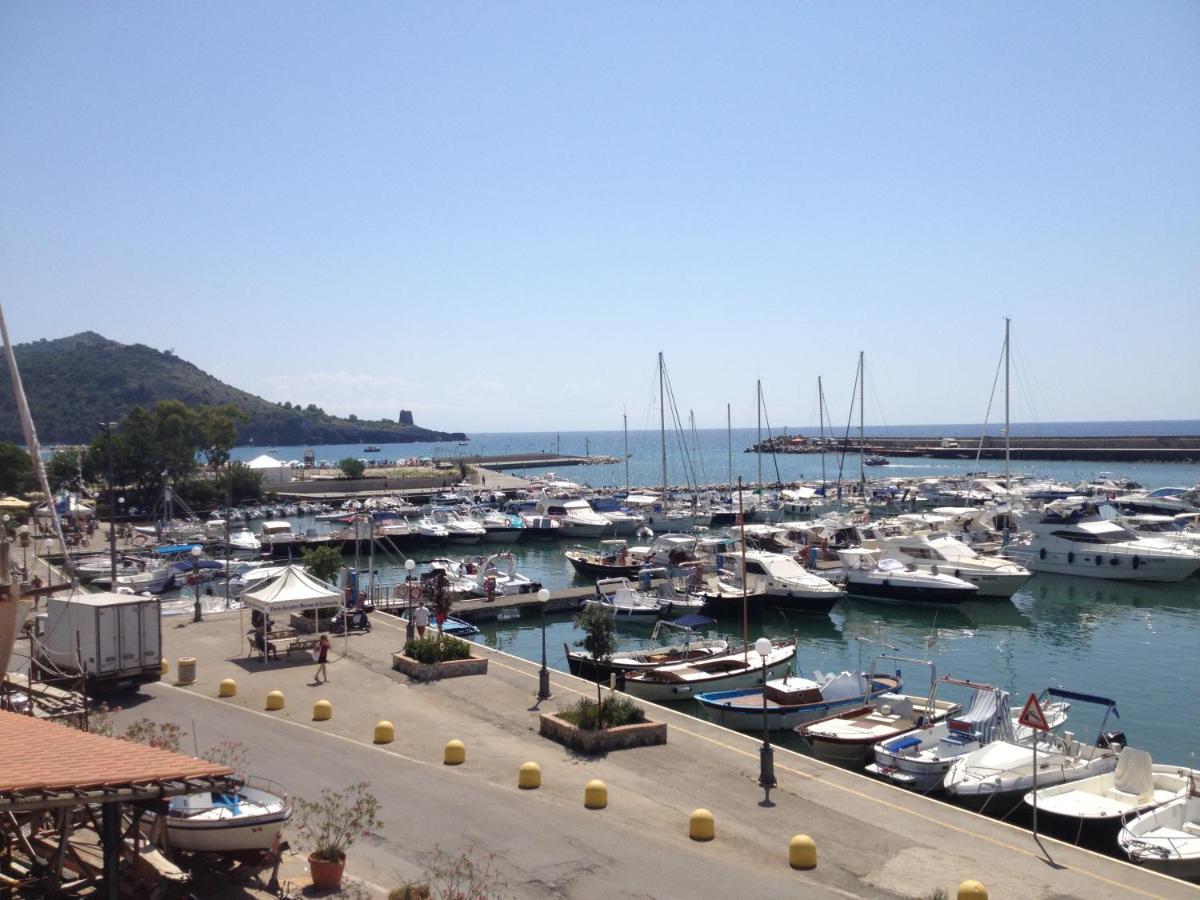 Casa Vacanza Maria Antonieta มารีนาดีกาเมโรตา ภายนอก รูปภาพ