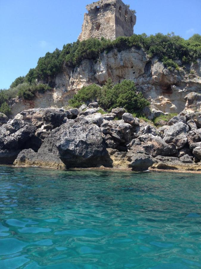 Casa Vacanza Maria Antonieta มารีนาดีกาเมโรตา ภายนอก รูปภาพ