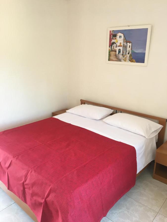 Casa Vacanza Maria Antonieta มารีนาดีกาเมโรตา ภายนอก รูปภาพ