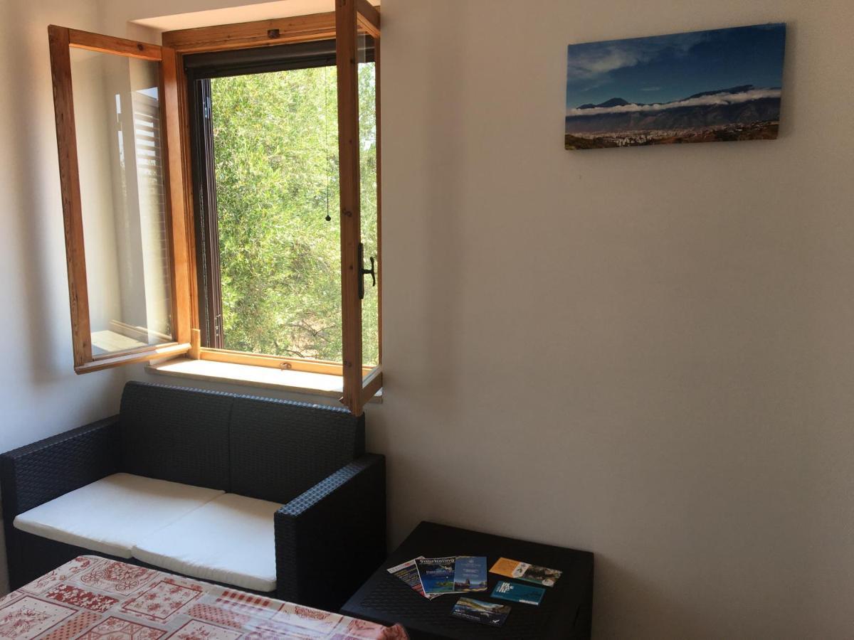 Casa Vacanza Maria Antonieta มารีนาดีกาเมโรตา ภายนอก รูปภาพ