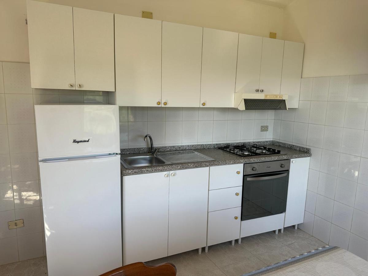 Casa Vacanza Maria Antonieta มารีนาดีกาเมโรตา ภายนอก รูปภาพ