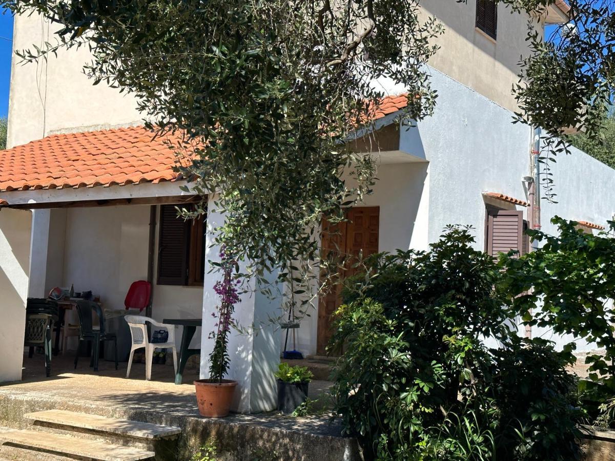 Casa Vacanza Maria Antonieta มารีนาดีกาเมโรตา ภายนอก รูปภาพ