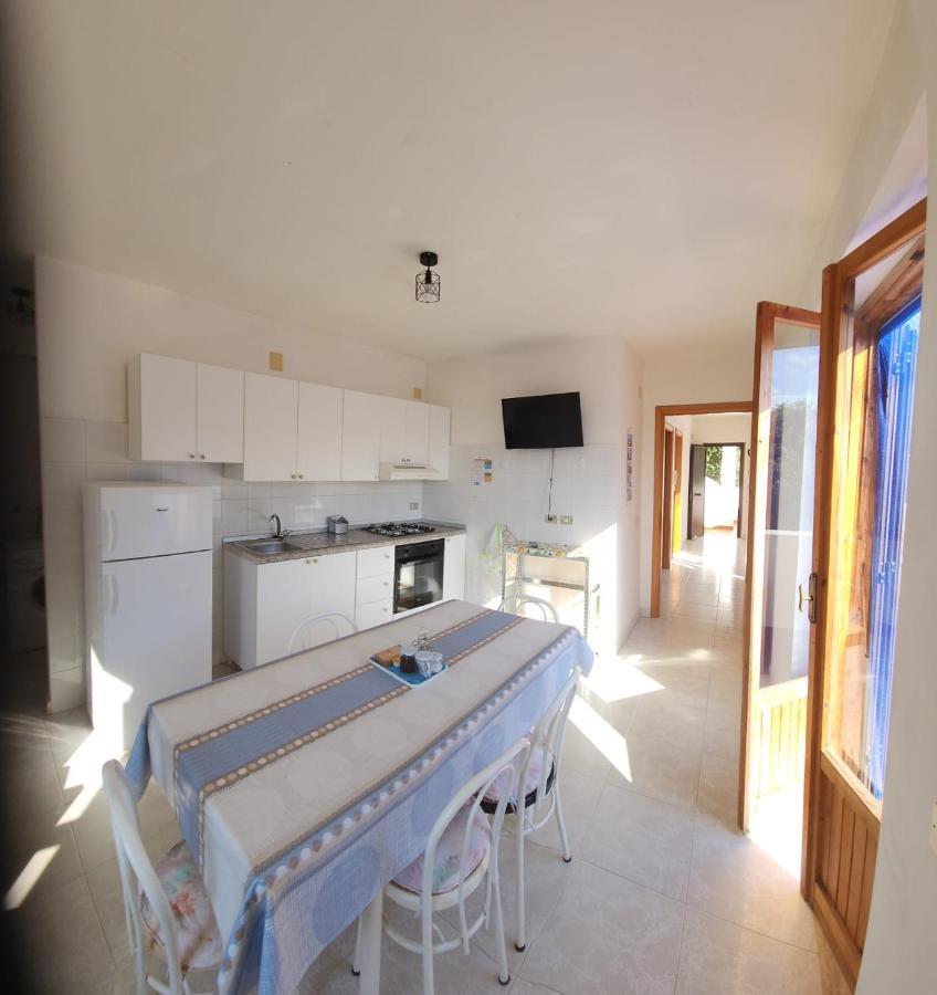 Casa Vacanza Maria Antonieta มารีนาดีกาเมโรตา ภายนอก รูปภาพ
